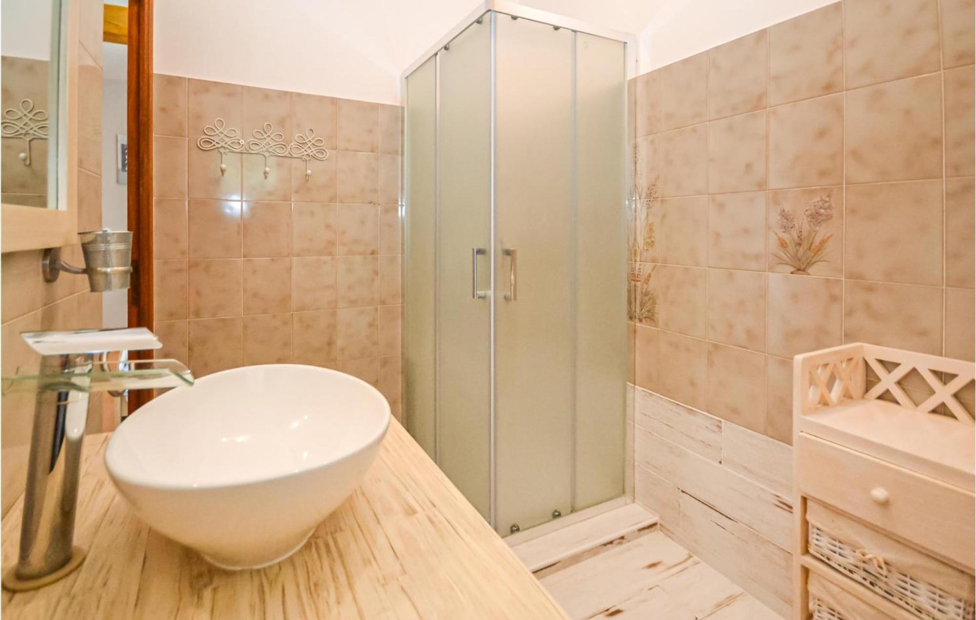 1 Bedroom Pet Friendly Home In Entrechaux Cameră foto